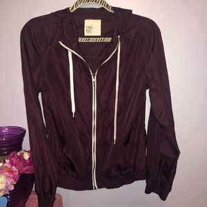 Zine burgundy windbreaker